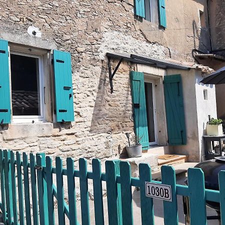 Gite Au Coeur Du Luberon Гу Екстериор снимка