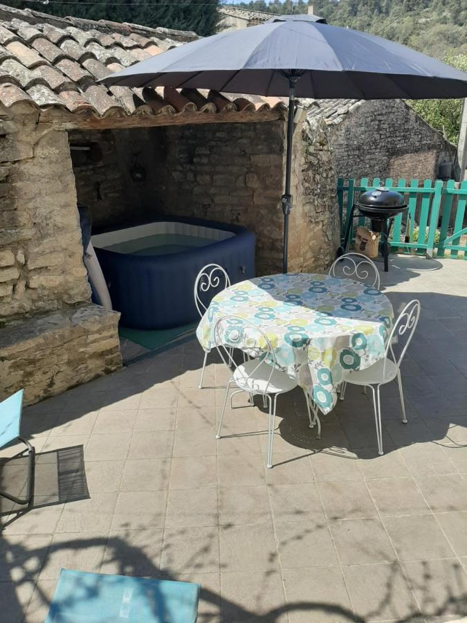 Gite Au Coeur Du Luberon Гу Екстериор снимка